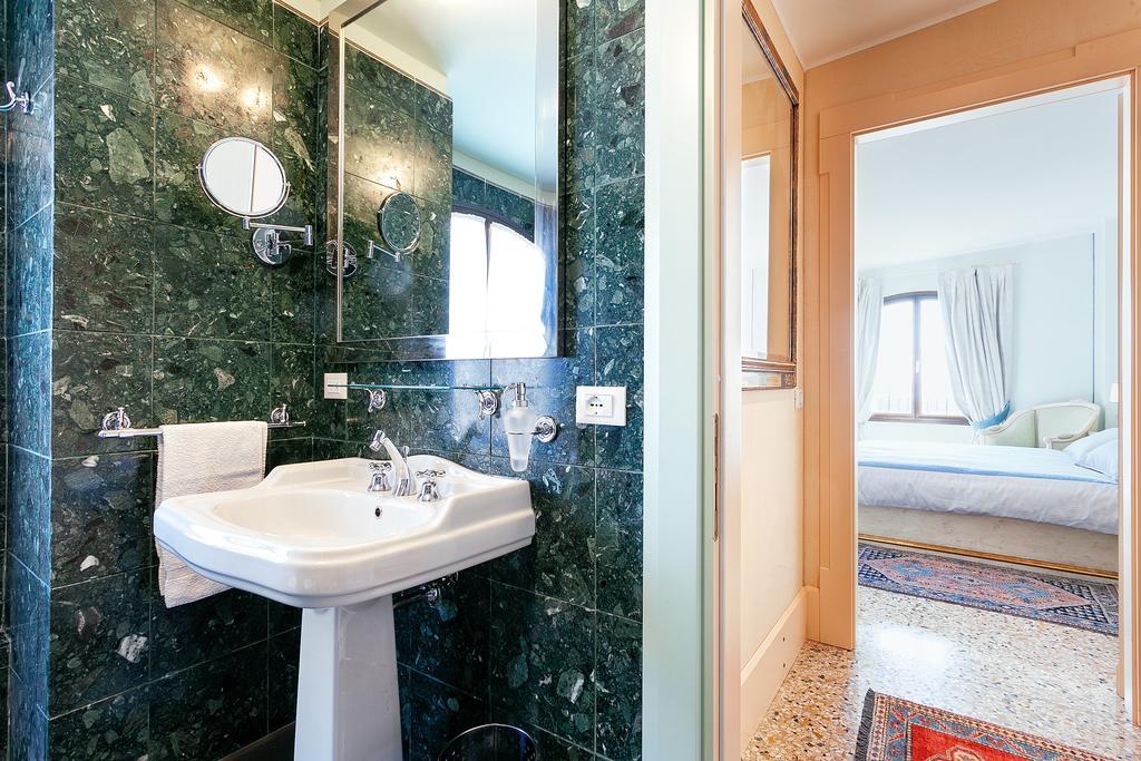 Deluxe Apartments Lagoon View Venice Exterior photo