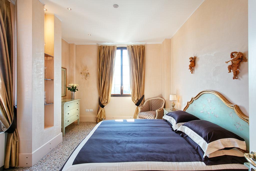 Deluxe Apartments Lagoon View Venice Exterior photo